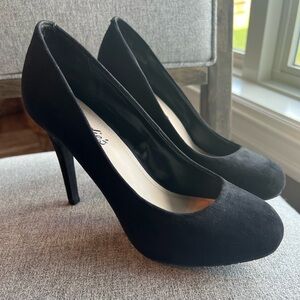 Candie’s Black Felt Shoes - High Heels - Used fair condition - 7.5 Women’s